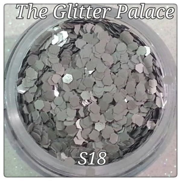 S18 Moon Gray (.062) Solvent Resistant Glitter