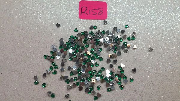 Rhinestone #R158 (green heart rhinestone)