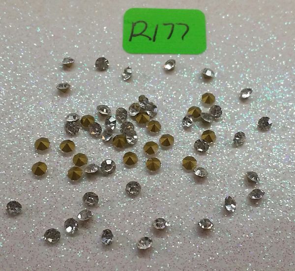 Rhinestone #R177 (Clear Point Back SS10)