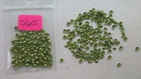 Stud #65- S65 (green, round stud) (1 pack)