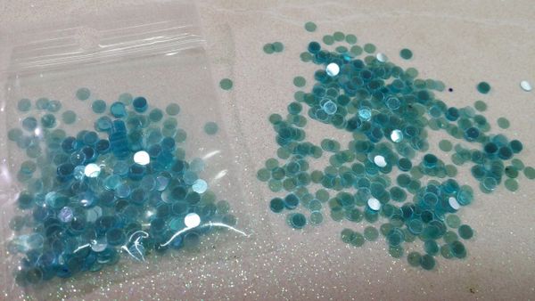 IN14 Blue Transparent Dots Glitter Insert (1.5 gr. baggie)