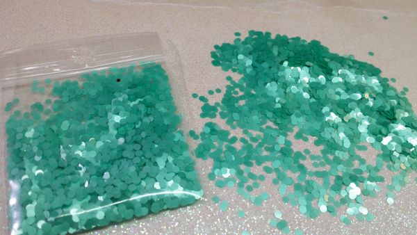 IN22 Sea Foam Dots, Glitter Insert (1.5 gr baggie)