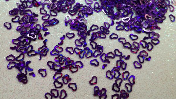 IN77 Holographic Purple Open Center Heart Insert (1.5 gr baggie)