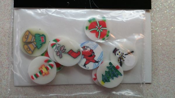 F12 Large Round Assorted Christmas Pre Sliced Femo Insert