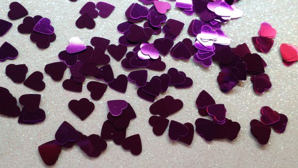 IN83 Large Dark Purple Heart Insert (1.5 gr baggie)