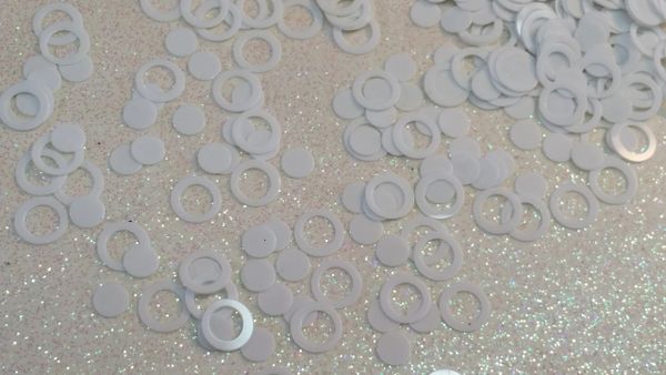 IN101 White Inner & Outer Circle Insert Solvent Resistant (1.5 gr baggie)