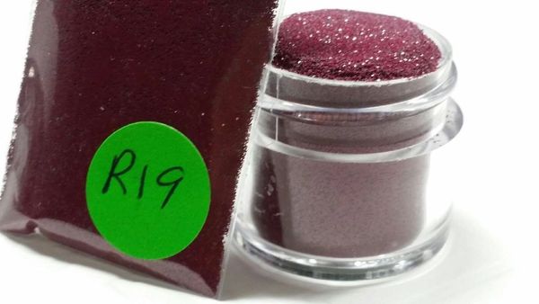 R19 Mallow Maroon (.008) Solvent Resistant Glitter