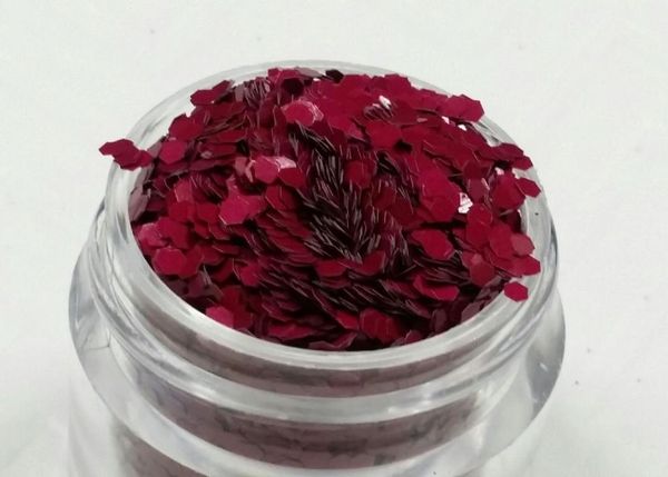 R20 Mallow Maroon (.062) Solvent Resistant Glitter