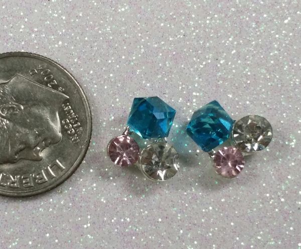 3D Gems #7 Blue (pack of 2) Cluster of Gems for Decoration