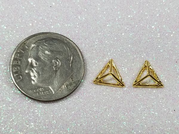 3D Charm #17 Gold Pyramid (pack of 2)