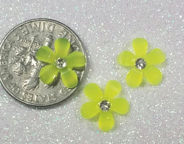 3D Flower #15 Yellow with a Rhinestone (pack of 3)