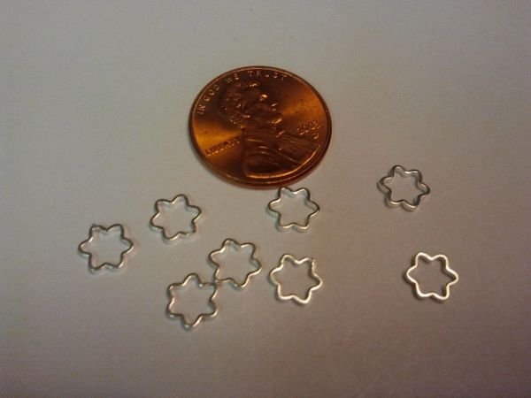3D Flower #4 Metal nail charms (Pack of 5)