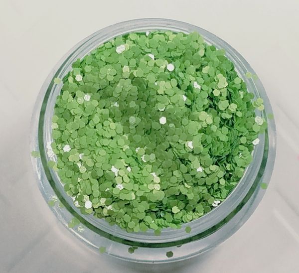 G33 Gloxinia Green (.040) Solvent Resistant Glitter