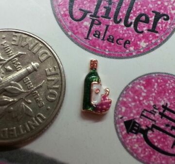 Charm #FL46- Wine Bottle & Grapes (1piece)(perfect for nails, or living & floating lockets)