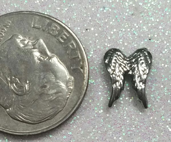 Charm #FL60- Silver double wings (1piece)(perfect for nails, or living & floating lockets)