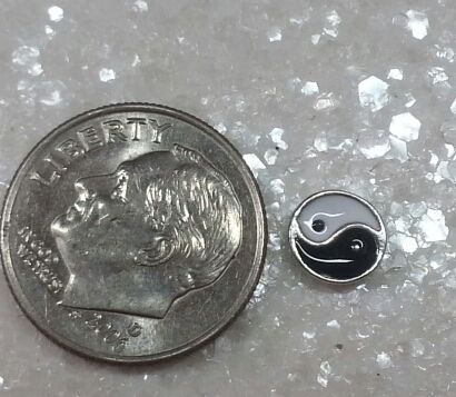 Charm #FL69- Ying Yang (1piece)(perfect for nails, or living & floating lockets)