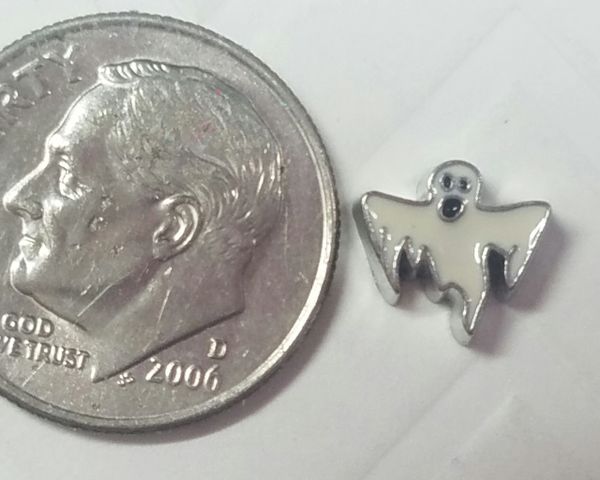 Ghost #2 Charm (1piece) (perfect for nails, or living & floating lockets)