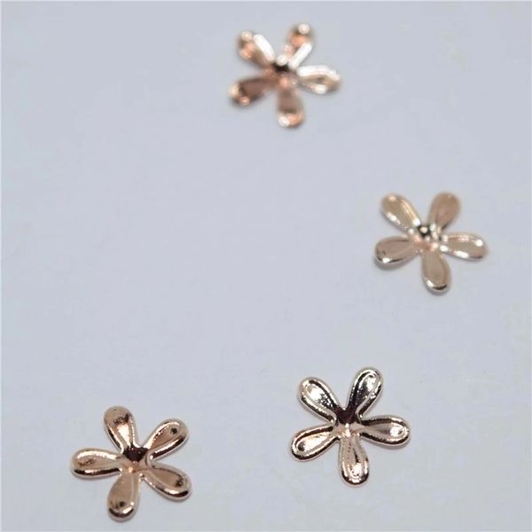 3D Rose Gold Small flowers (pack of 4)