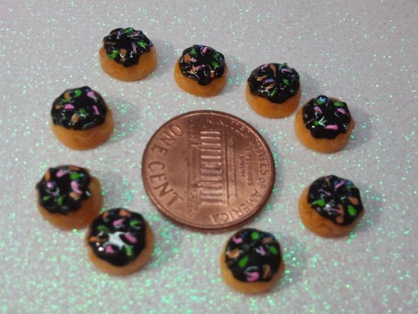 3D Food Doughnut #2 nail decoration (pack of 3)