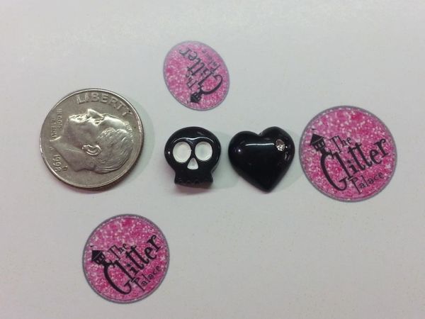 3D Skull & Heart set. Large Charm for cell phone decoration (2 piece set)