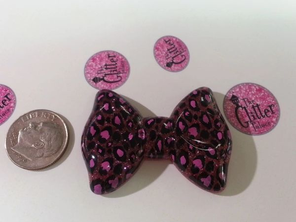 3D Bow #19. Light Pink Sparkly Large Cheetah Bow (1 piece)
