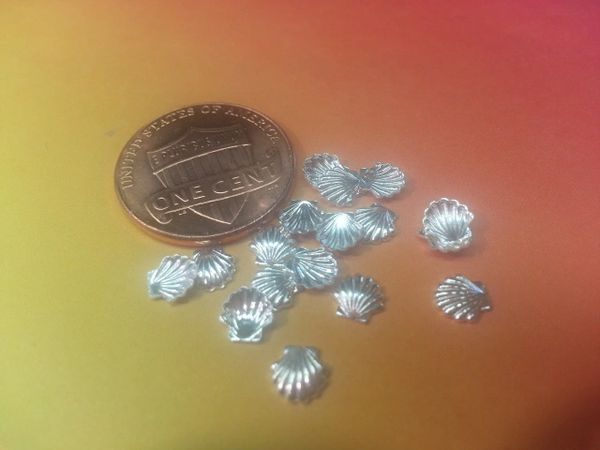 3D Shell #1 Metal Large Sea Shell Nail Decorations (pack of 10)