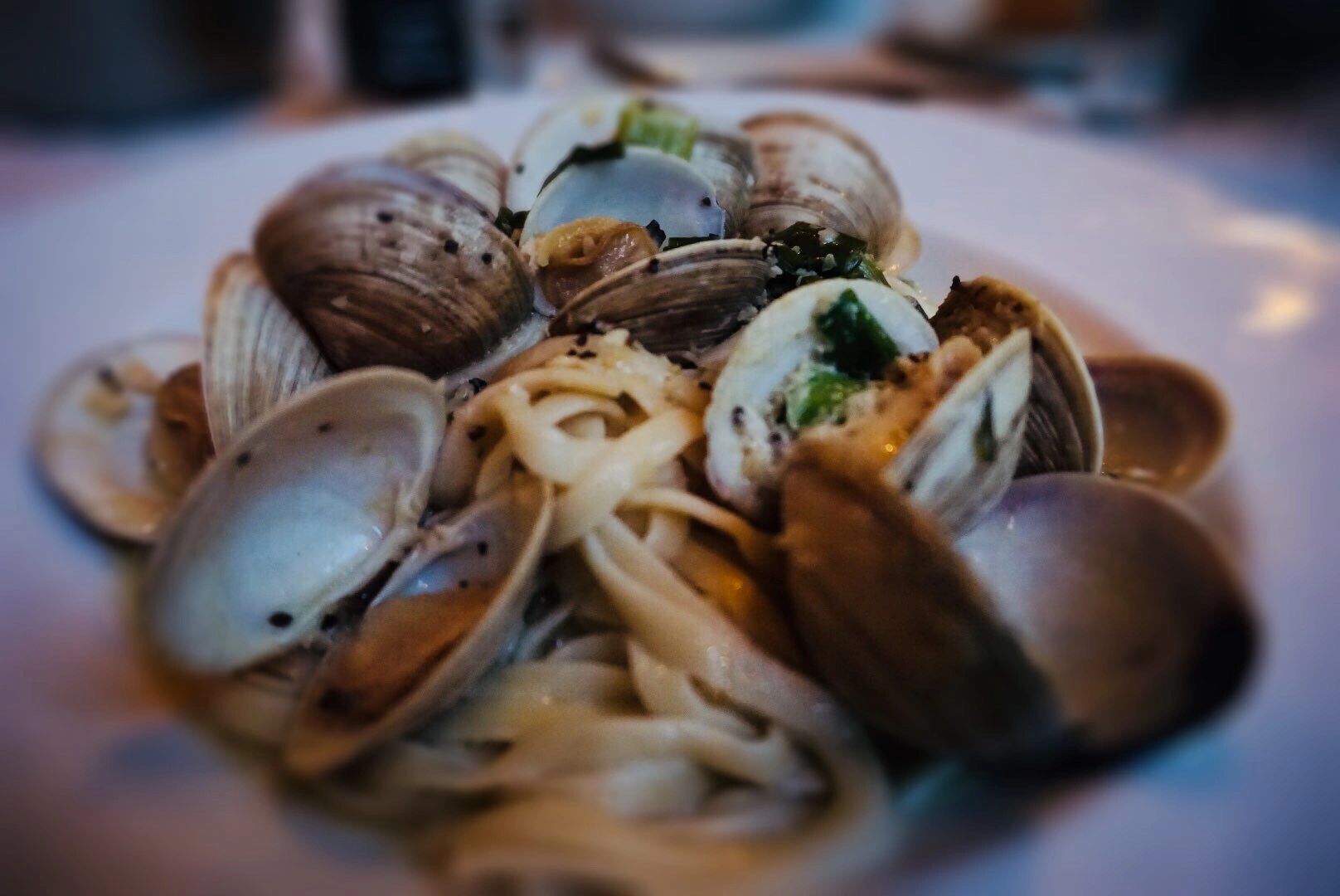 Linguini Vongole - Manilla clams, Chardonnay, butter, garlic, Sicilian olive oil, flat leaf Italian 