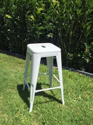 mtal bar stool , white stool
