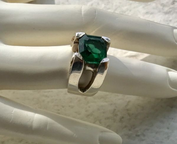 Mountain Ring with Green Quartz