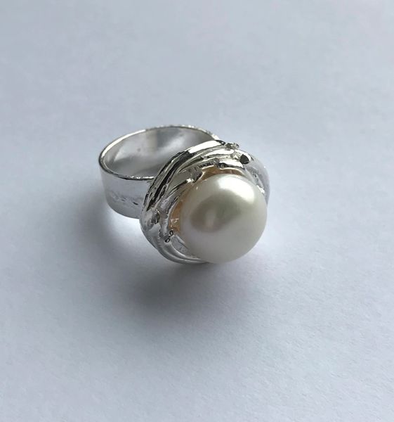 Bird nest Ring with Fresh Water Pearl