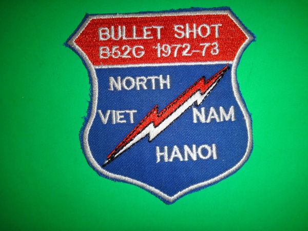 USAF B-52G Bomber BULLET SHOT NORTH VIETNAM HANOI Patch From Vietnam War Era.