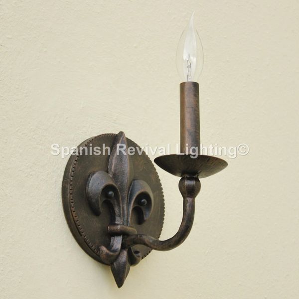 5011 1 French Style Fleur De Lis Iron Wall Light Sconce