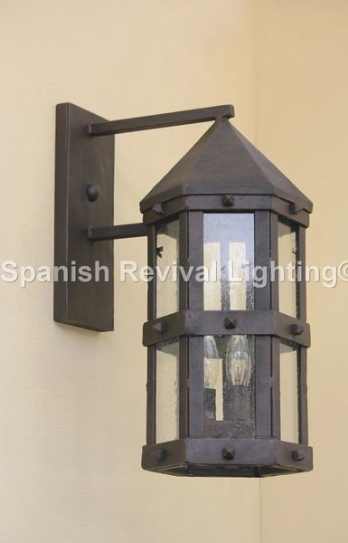 Colonial Column Mount Lantern