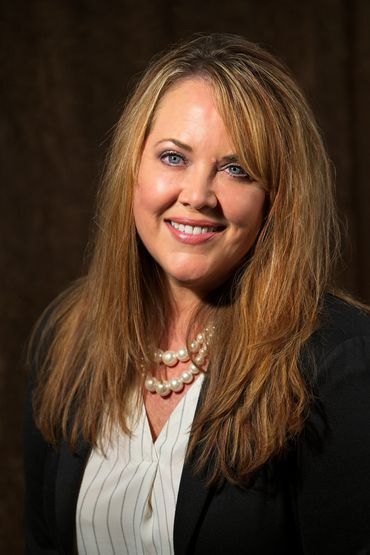 real estate headshot photographer, realtor headshots, agent headshot, corporate headshot 