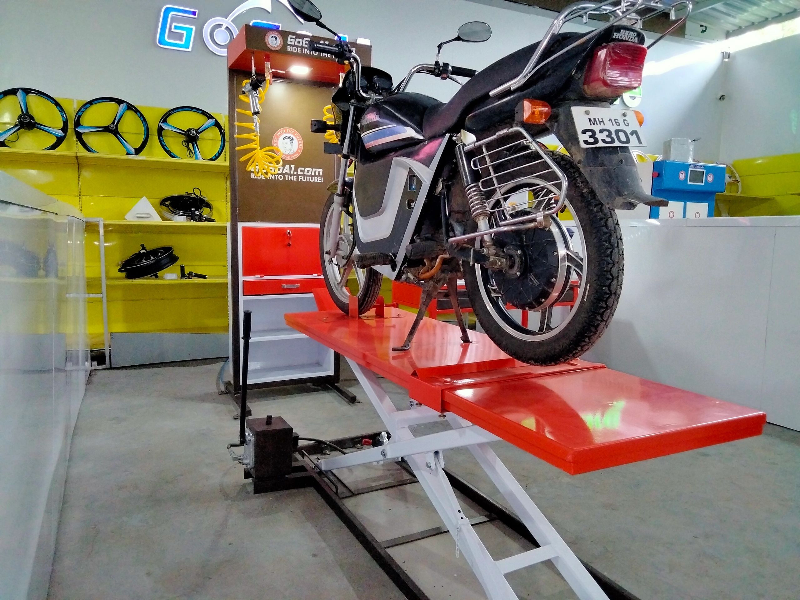 Electric Motorcycle for Adults, 8000W 72V 102Ah, 18A Quick Charger, 150  Km/h, 200Km Range per Charge - Changzhou Gaea Technology Co., Ltd. All  rights reserved.