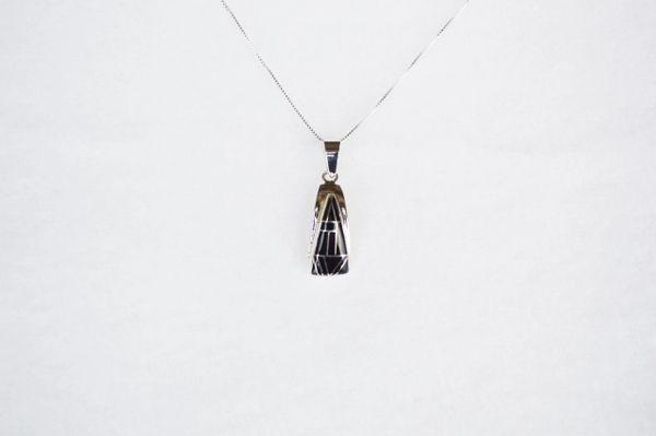 Sterling silver black onyx inlay triangle pendant with sterling silver 18" box chain. N101.