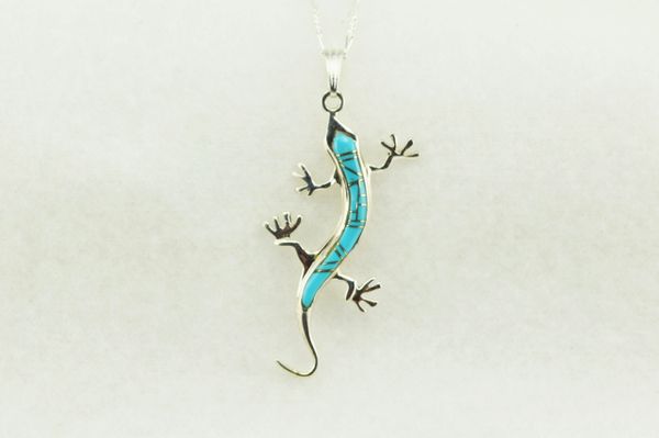 Sterling silver turquoise inlay lizard pendant with sterling silver 18" figaro chain. N197