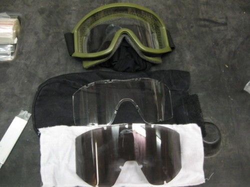 MILITARY GOGGLES w/STEALTH SLEEVE GOOD CONDITION