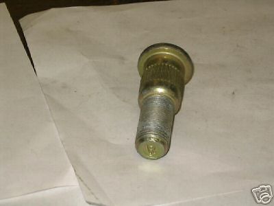 M35 WHEEL STUD F/R RIGHT MS51946-6 MILITARY NOS