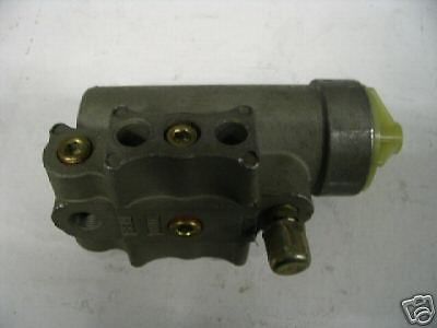 M939 5 TON 900 SERIES AIR BRAKE GOVERNOR M45334-10, 2530-00-854-4457 NOS