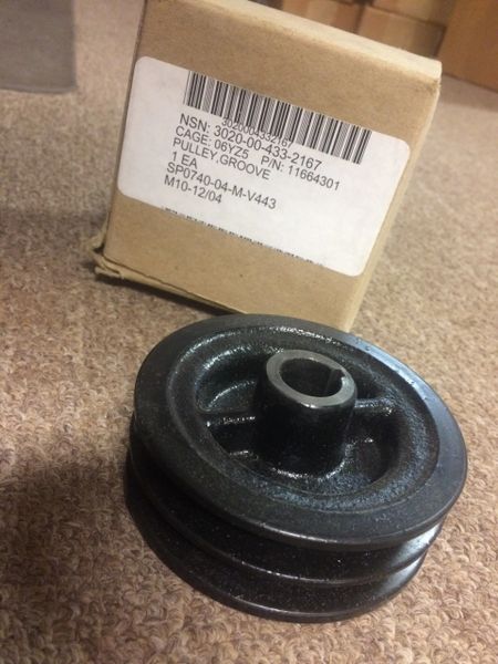 M809 5 TON ALTERNATOR PULLEY 11664301 NOS