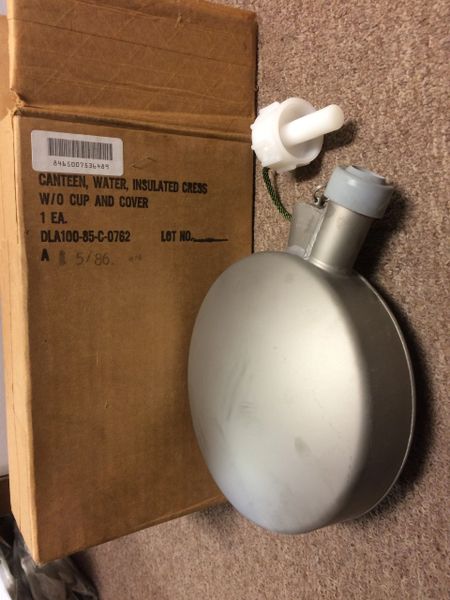 MILITARY ISSUED STEEL, CORROSION RESISTANT, INSULATED CANTEEN MIL-C-40124 NOS