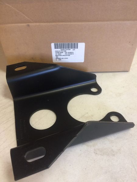 M998 FRONT AXLE DIFFERENTIAL MOUNTING BRACKET 12338215, 5340-01-175-7208 NOS