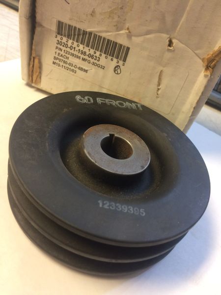 M998A1 GENERATOR 60 AMP PULLEY, 12339395, 3020-01-198-0633 NOS