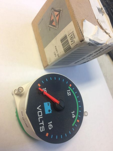 NAVISTAR DEFENSE, MRAP VOLTMETER GAGE 3554508C1, 6625-01-507-2232 NOS