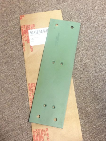 M998 VARIANTS FIRE EXTINGUISHER MOUNTING BRACKET 12446706, 5340-01-473-4800 NOS