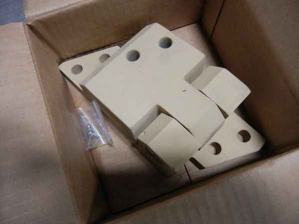 MRAP L.H. DOOR HINGE 6436120-200M1, 2510-01-569-6384 NOS