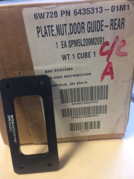 BAE MRAP MOUNTING PLATE 6435313-01M1, 5340-01-564-3122 NOS