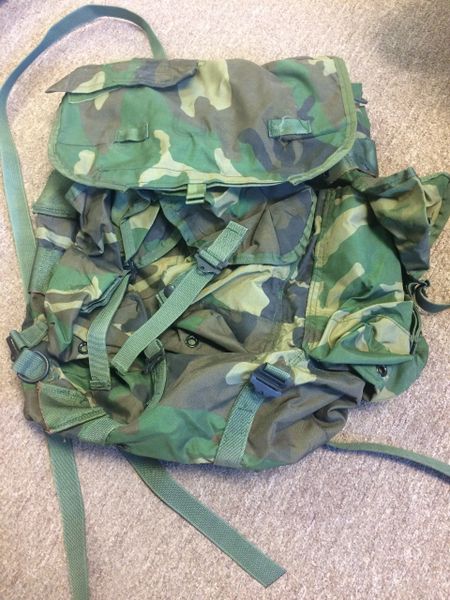 US MILITARY ISSUED CARRYING BAG NOS