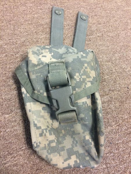 US MILITARY DIGITAL CAMO CARRYING POUCH NOS
